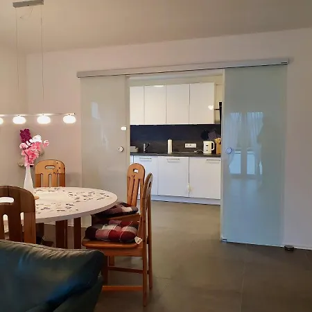 Christoph Apartment *